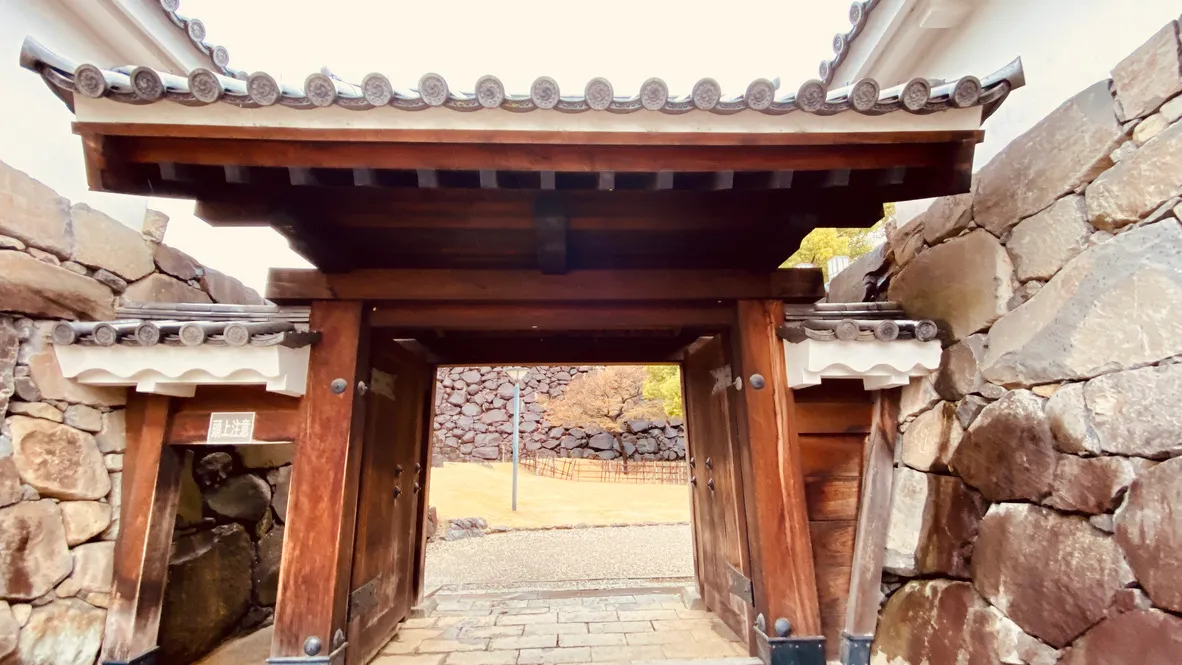 ประตู Kaji Kuruwa