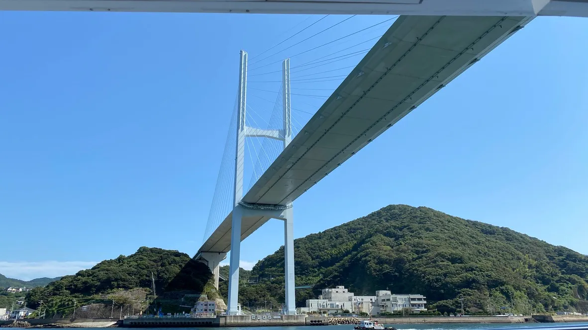 สะพาน Megami